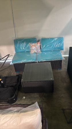 New Assembled 3pc Turquoise Blue Color Set (throw Pillow Not Included)