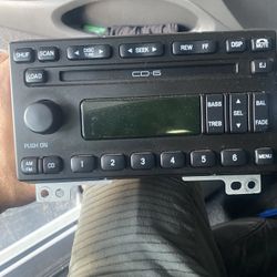 03-04 Mustang Mach1 Radio 460