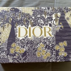 DIOR