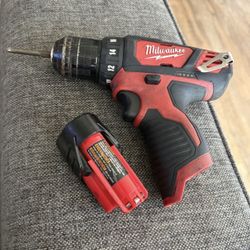 Milwaukee Drill + Battery 