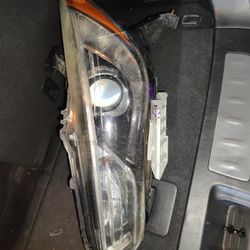 Qx60 Driver Side Headlight 