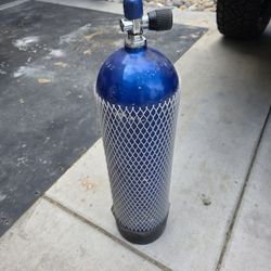 Diving tank   