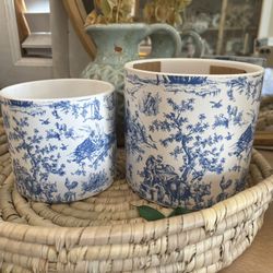 Ceramic Round Pot with Abstract Asian Way of Living Design Body Set of Two