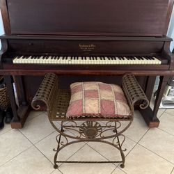 Free Upright Grand Piano 