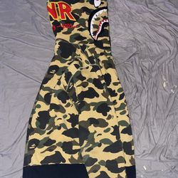 Bape 1st Camo Half Shark Full Zip Hoodie “Green/Yellow”(medium)