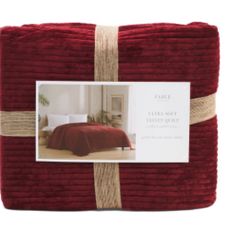 FABLE COLLECTION Velvet Quilt red 102” x 88”