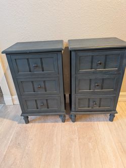 Set Of 2 Blue Nightstands