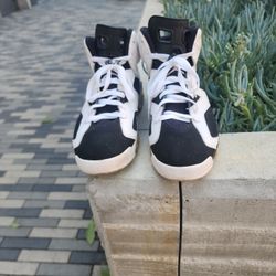 Jordan Retro 12 Oreo Size 15 Pre Owned for Sale in Long Beach, CA - OfferUp
