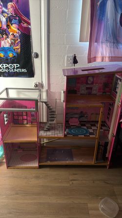 Large Wooden Dollhouse