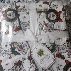 Pottery Barn Teens Cindy Lou Who Flannel PJs