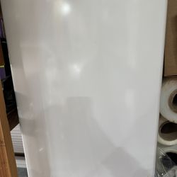 Magic Chef Fridge $40