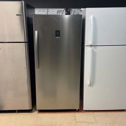 New Stand Up Freezer Or Refrigerator‼️‼️