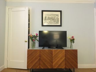 39” Insignia Roku Smart TV 1080p (from 2016)