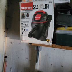 Brand New 2.5 Gal Shopvac