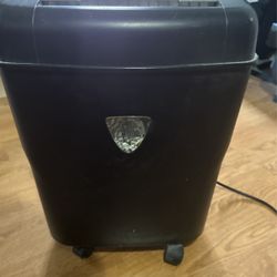 Paper Shredder 
