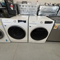  Samsung 2.5 cu. ft. Compact Front Load Washer  with AI Smart Dial and Super Speed Wash 4.0 cu. ft. Ventless Smart Dial Electric Heat Pump Dryer in Wh