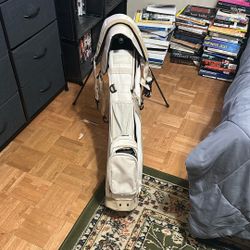 Sunday Golf Bag