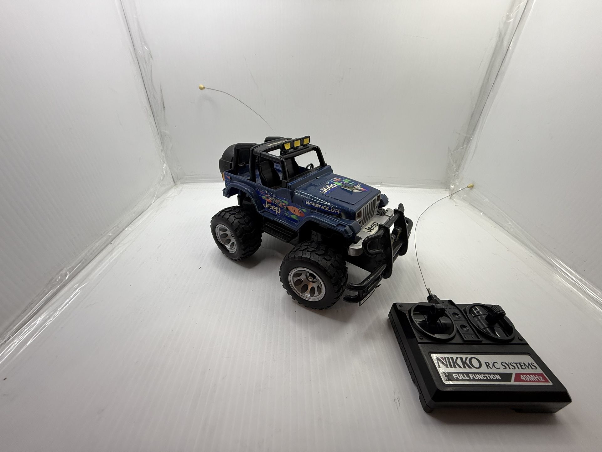 Nikko Radio Control Jeep Wrangler 20817. 27 Mhz 1/20 scale.