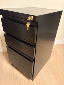 Metal lock cabinet