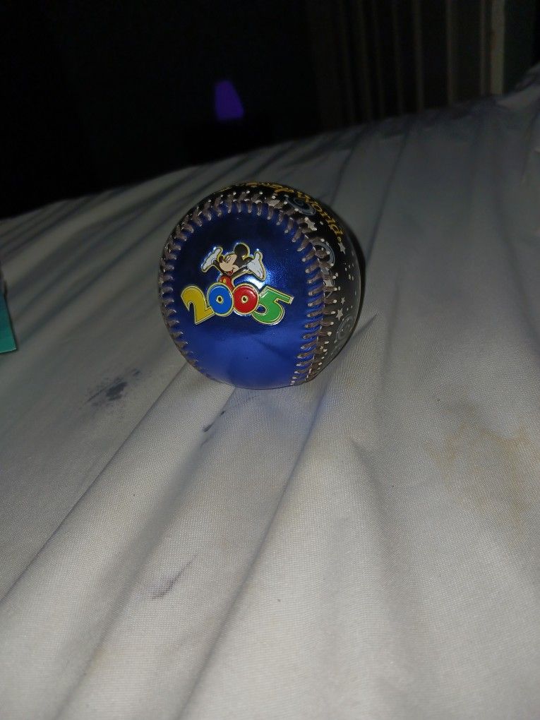 Disney 2005 Baseball Collectable