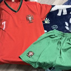 Boys Soccer Rolando 7 Large Shirt And Shorts 