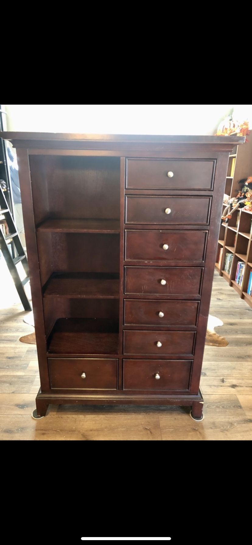 Dresser, Cherry Wood for Sale in Spring Valley, CA OfferUp