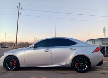 2019 Lexus IS