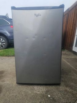Whirlpool Mini Fridge