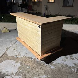 Rustic Wood Bar 