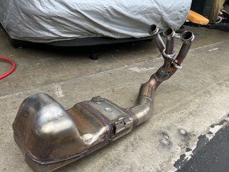 2026 Yamaha MT-09 Stock Exhaust