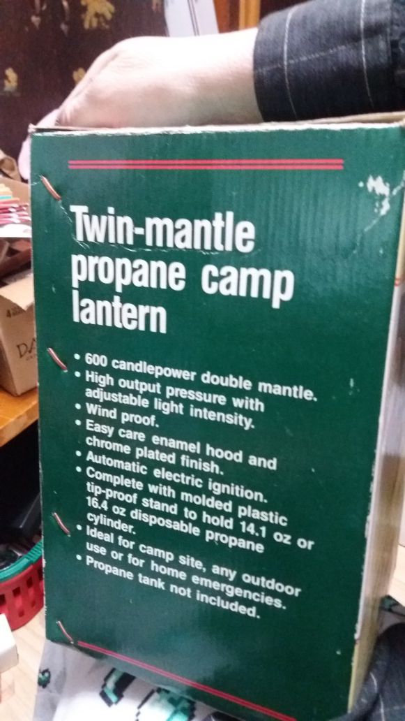 Twin Mantle propane camp lantern