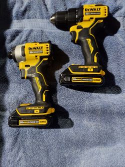 Dewalt 20V Brushless Drill/Impact Combo with batteries