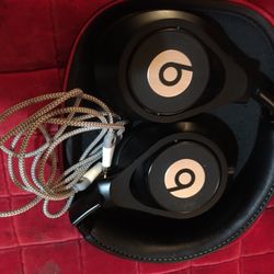 Beats Executive Headphones - Mint w/ Case