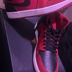 Air Jordan 1 Mid