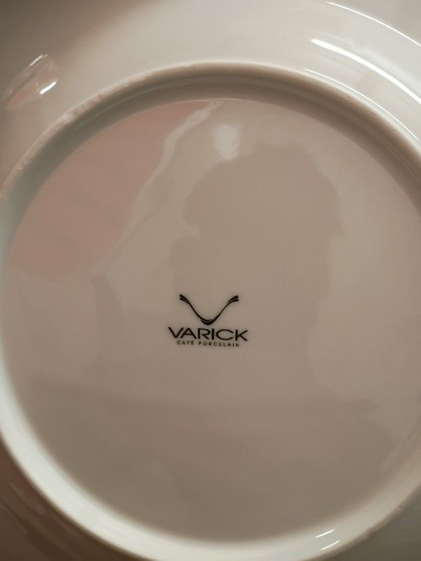 Varick Cafe Porcelain Bowl Plates 20$ Each