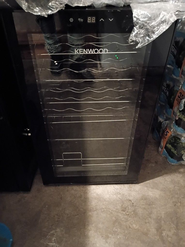 Kenwood Wine Cooler I Do Have 2 Of Them Same Make And Model 