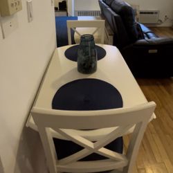 3pc Dinning  Round White Table With Drop-leaf Sides