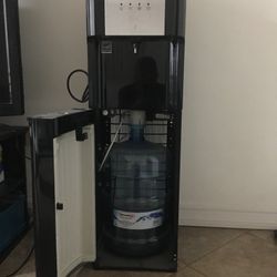 Drinking Water Despencer