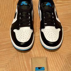 Size 9.5 - Air Jordan 1 Retro OG Low UNC