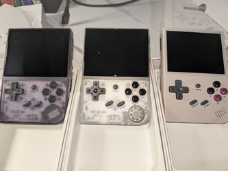 RG35XX Portable Retro Gaming Console/ Consola de Video Juegos