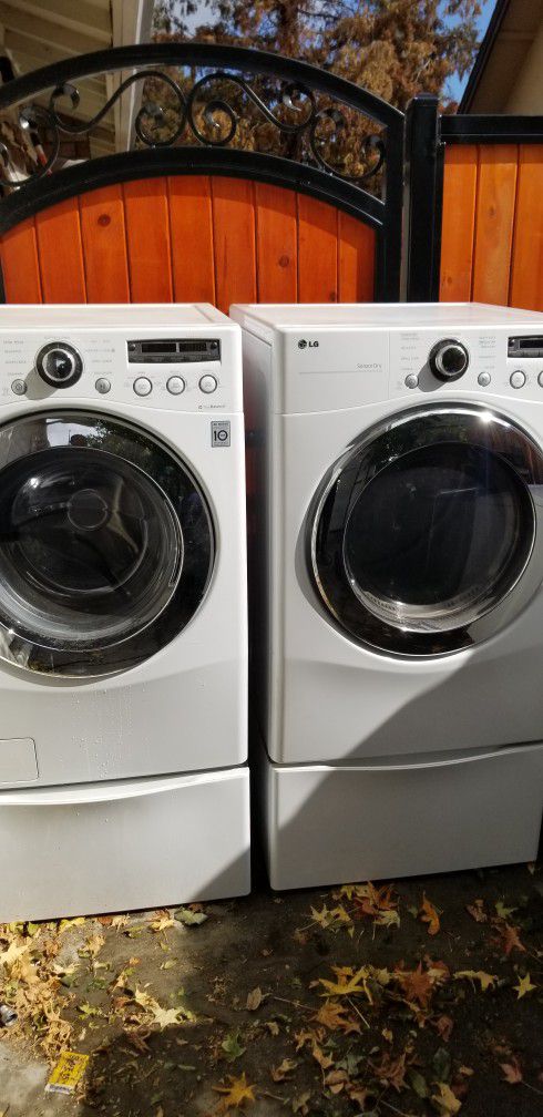 LG HE WASHER ELECTRIC DRYER SET WORKS GREAT 