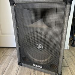 Yamaha 15” Speaker With Horn
