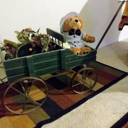 Antique Wooden Wagon/Decorate For Thanksgiving Or Christmas
