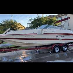 2006 Larson 234 Escape 6.2 Merc I/O