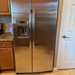 Stainless Steel Kitchen Appliances 