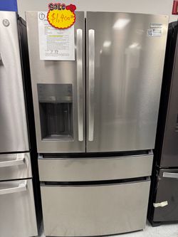 Frigidaire 36” 4-door refrigerator with dual ice maker