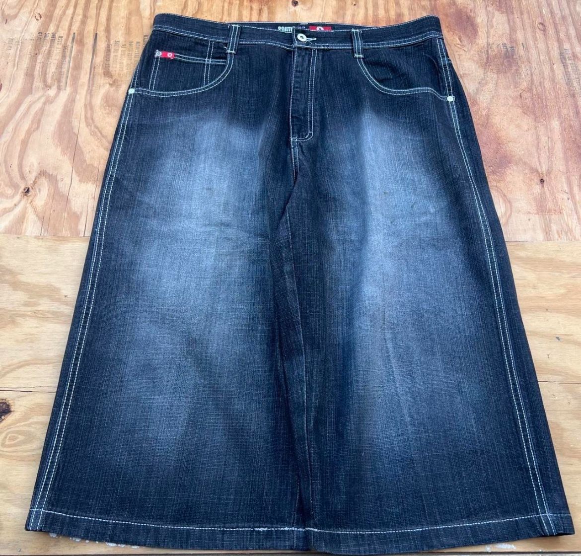 Vintage Baggy Black Faded Red Tab Capris Southpole