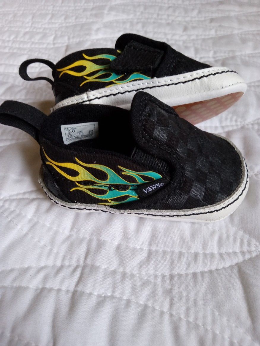 Vans Off The Wall Checkered & Flame Print Toddler Slide On. Size 2