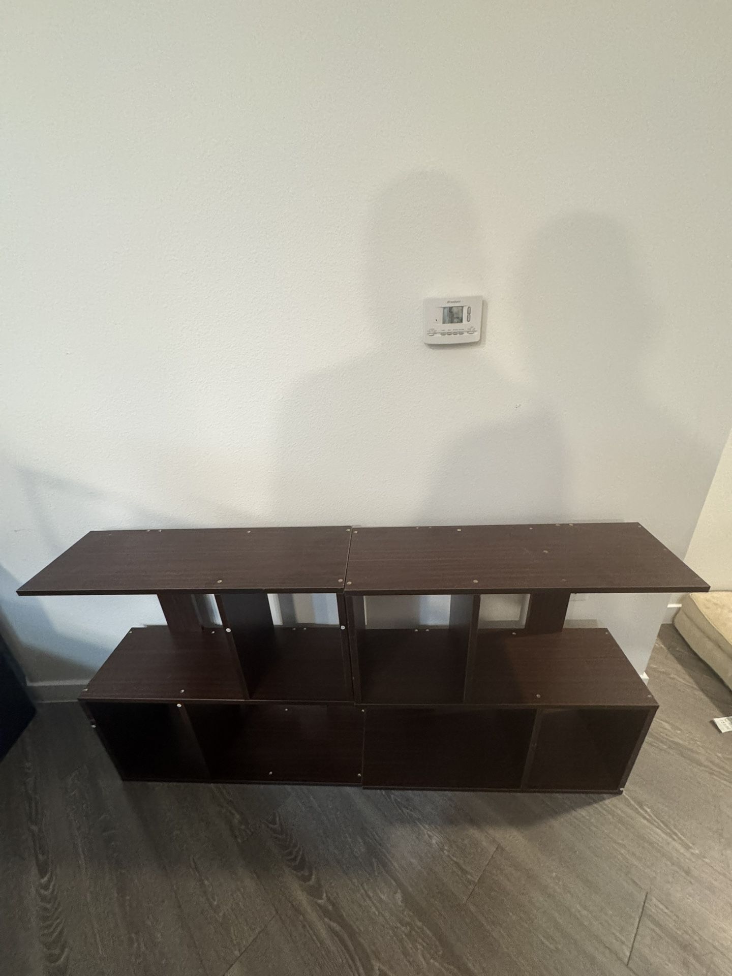 2 Bookshelves