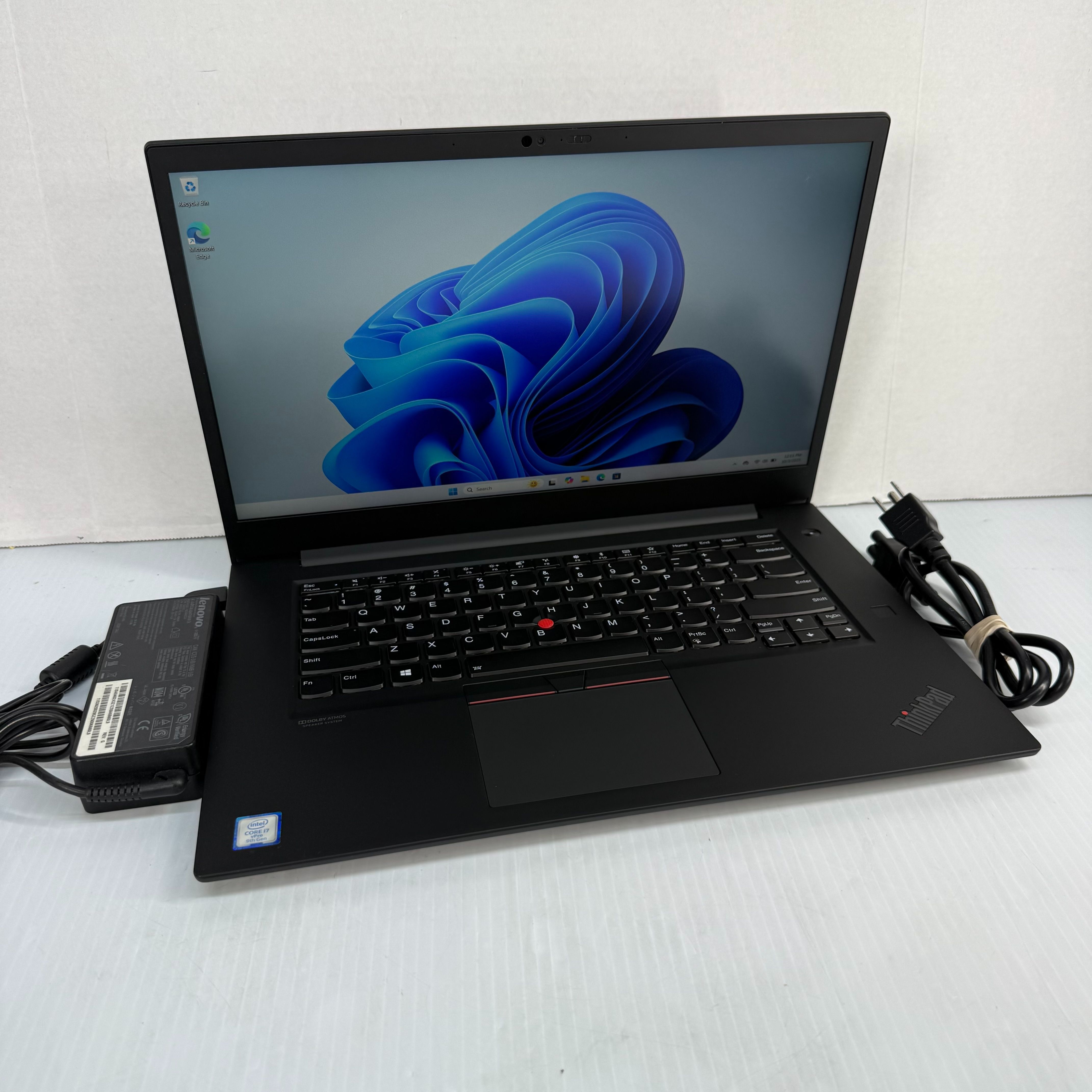 Lenovo ThinkPad P1 i7-9850H 15.6" Windows 11 Pro Laptop 512GB NVMe SSD 16GB RAM